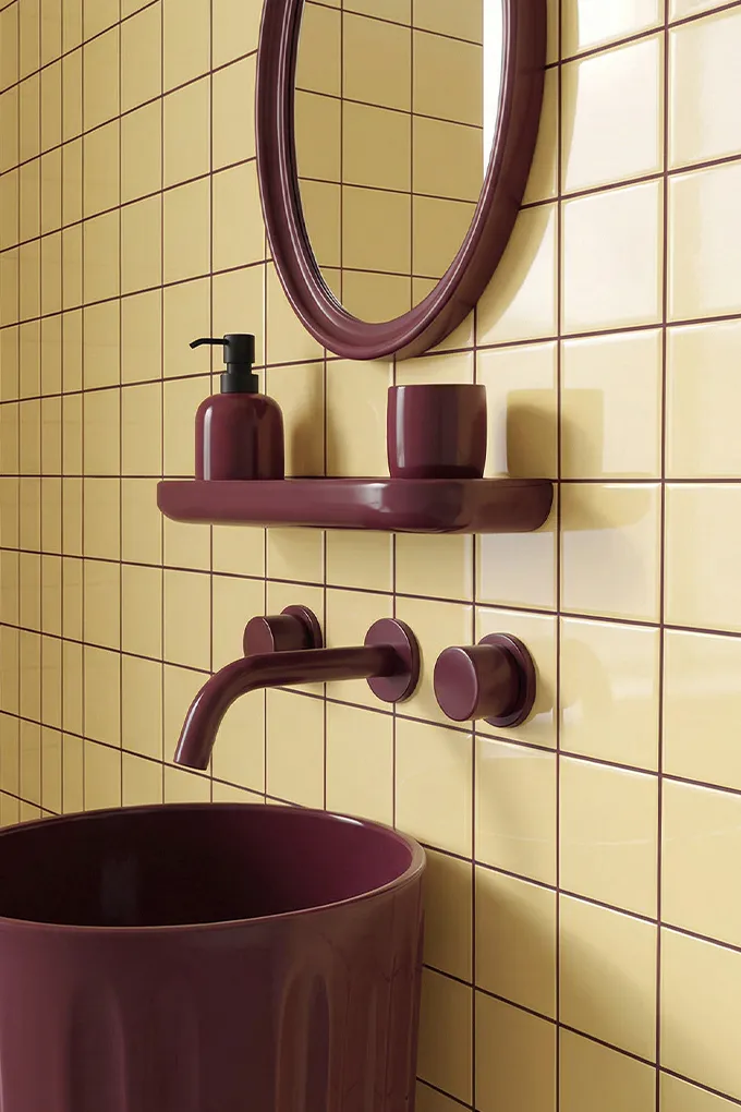 Azulejo 10×10 liso de pared para baño en amarillo — inspiración de Petit Ceramic