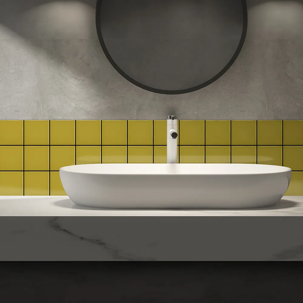 Ambiente alicatado con Azulejo 10x10 Liso Brillo Color Arena