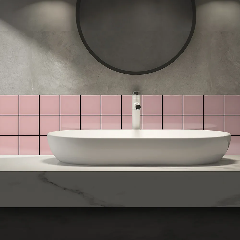 Ambiente alicatado con Azulejo 10x10 Liso Brillo Color Rosa