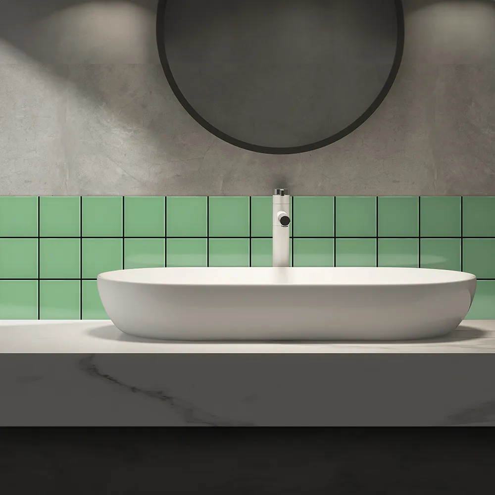 Ambiente alicatado con Azulejo 10x10 Liso Brillo Color Verde Claro