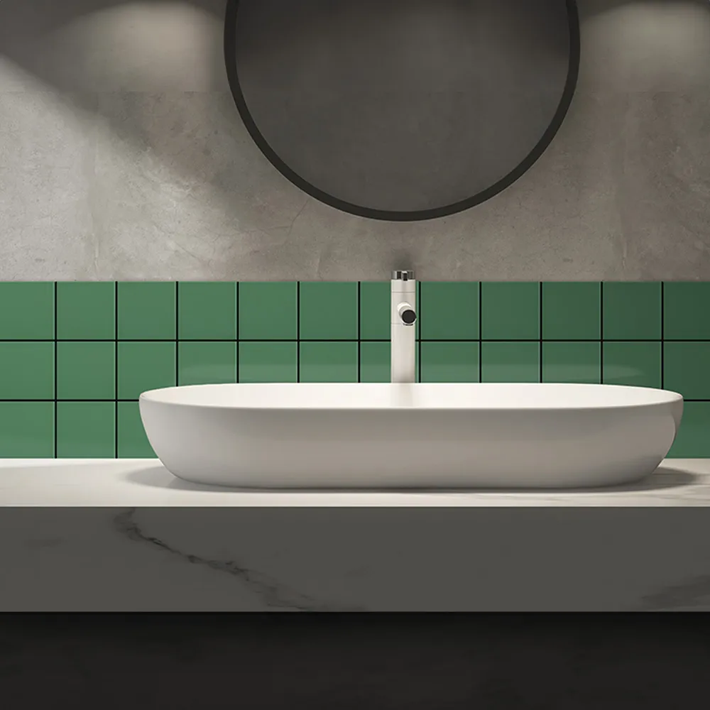 Ambiente alicatado con Azulejo 10x10 Liso Mate Color Verde