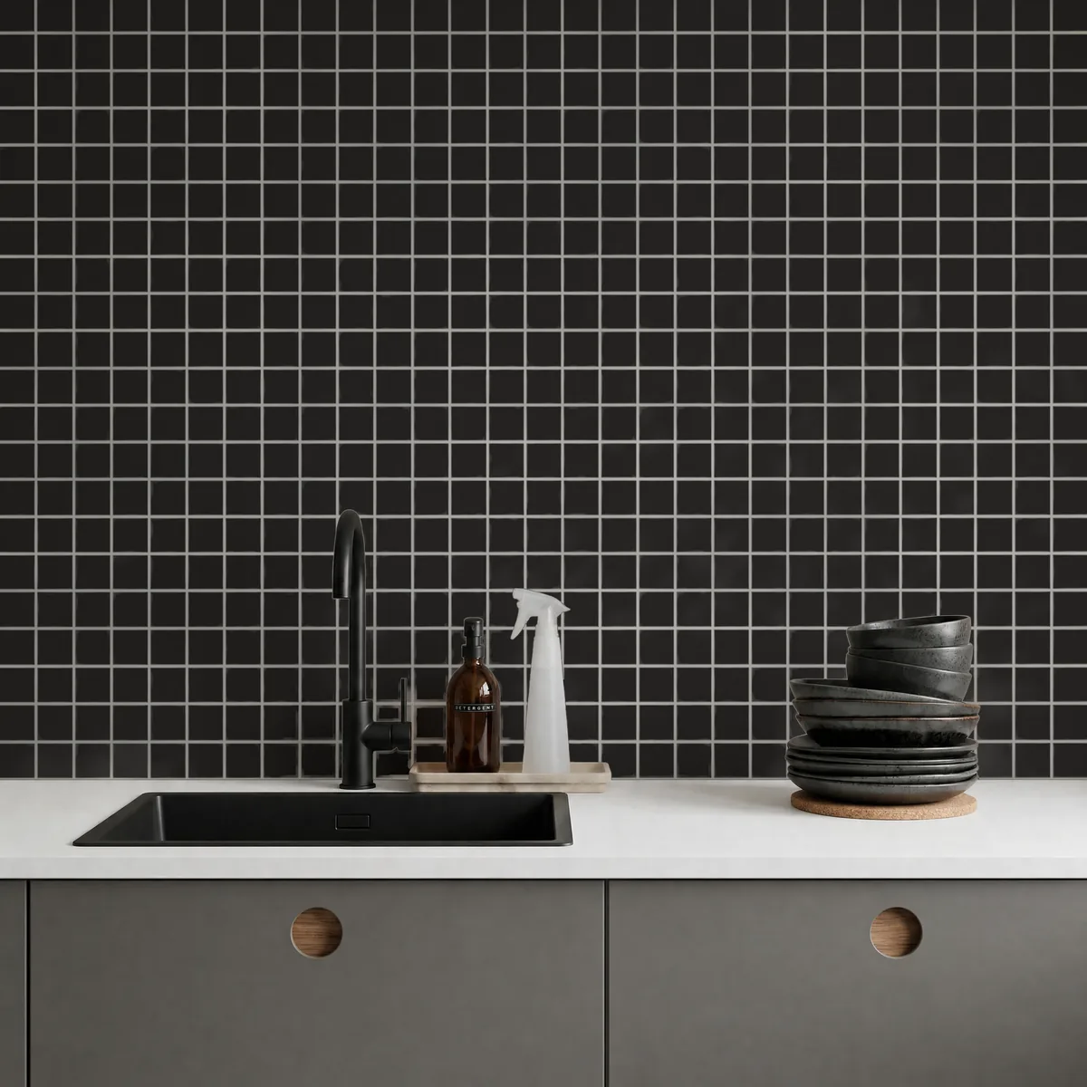 Ambiente alicatado con Azulejo 30x30 Mosaico Mate Color Negro