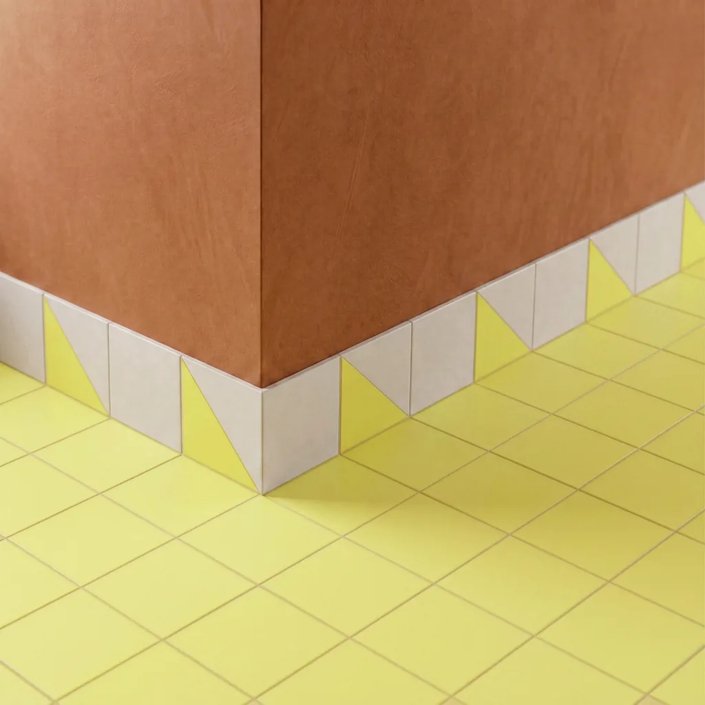 Azulejo Trigone Blanco 10x10 Amarillo Limón Mate colocado como cenefa en un suelo