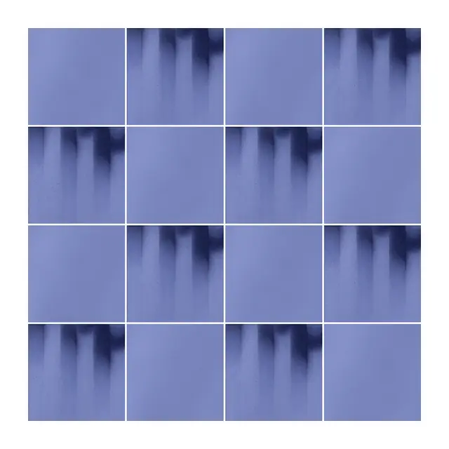 Ejemplo 3 de colocación: Azulejo Fumé 10x10 Azul Claro Brillo alternado en damero con Azulejo 10x10 Liso Brillo Color Azul Claro