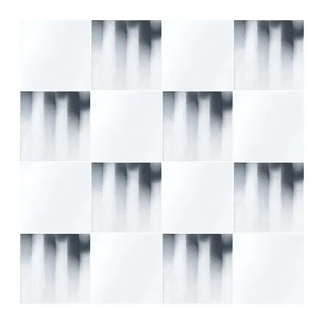 Ejemplo 3 de colocación: Azulejo Fumé 10x10 Blanco Brillo alternado en damero con Azulejo 10x10 Liso Brillo Color Blanco