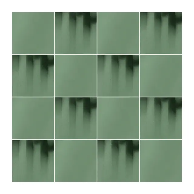 Ejemplo 3 de colocación: Azulejo Fumé 10x10 Verde Oscuro Brillo alternado en damero con Azulejo 10x10 Liso Brillo Color Verde Oscuro