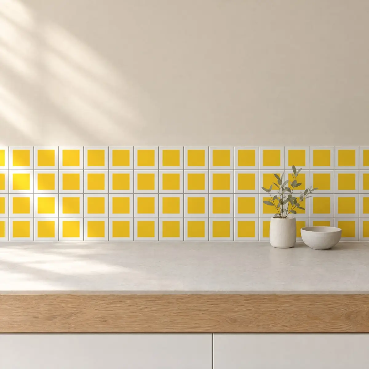 Cocina con Azulejo Square Blanco Brillo 10x10 Amarillo de frente de encimera