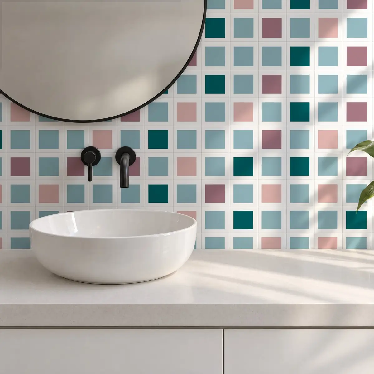 Baño alicatado con Azulejo Square Blanco Brillo 10x10 Azul Bebé combinado con otros colores