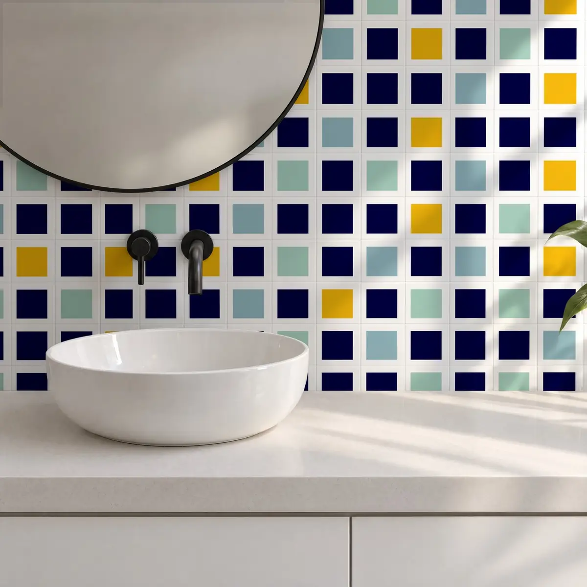 Baño alicatado con Azulejo Square Blanco Brillo 10x10 Azul Victoriano combinado con otros colores
