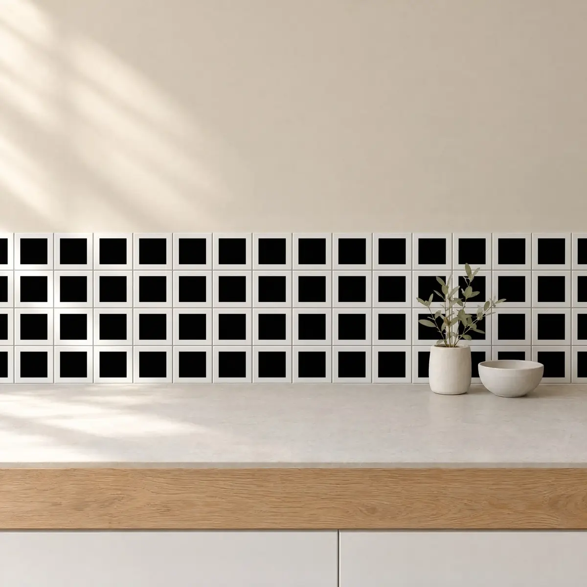 Cocina con Azulejo Square Blanco Brillo 10x10 Negro de frente de encimera