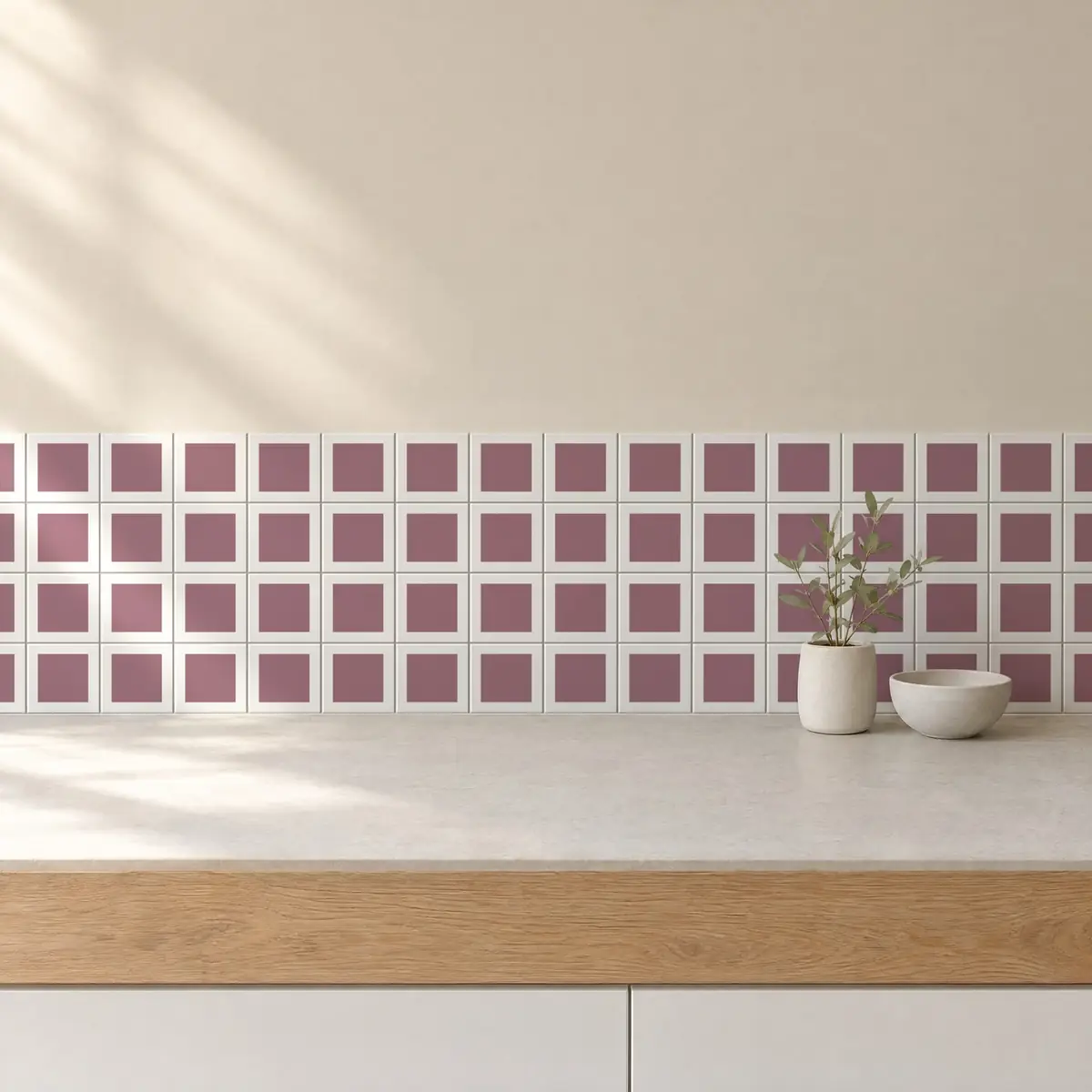 Cocina con Azulejo Square Blanco Brillo 10x10 Rosa Malva de frente de encimera