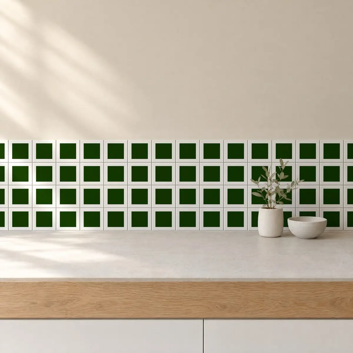 Cocina con Azulejo Square Blanco Brillo 10x10 Verde Victoriano de frente de encimera