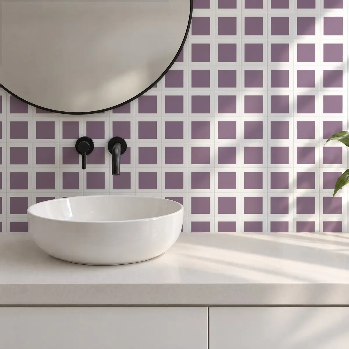 Baño alicatado con Azulejo Square Blanco Brillo 10x10 Violeta