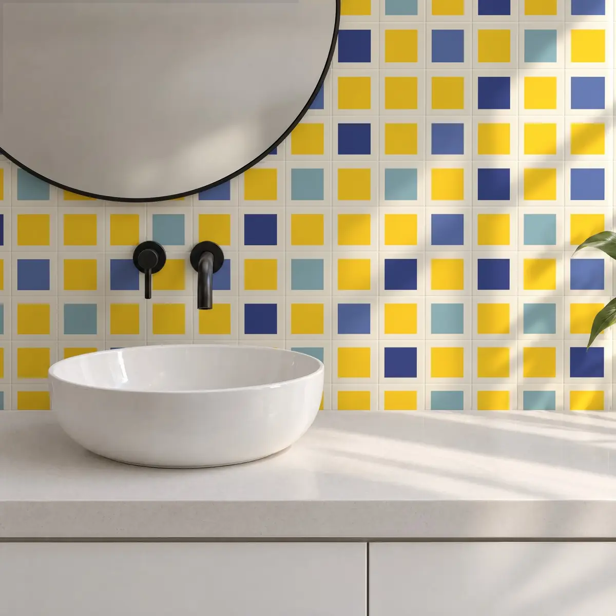 Baño alicatado con Azulejo Square Crema Brillo 10x10 Amarillo combinado con otros colores