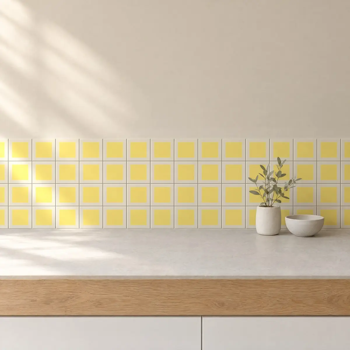 Cocina con Azulejo Square Crema Brillo 10x10 Amarillo Claro de frente de encimera