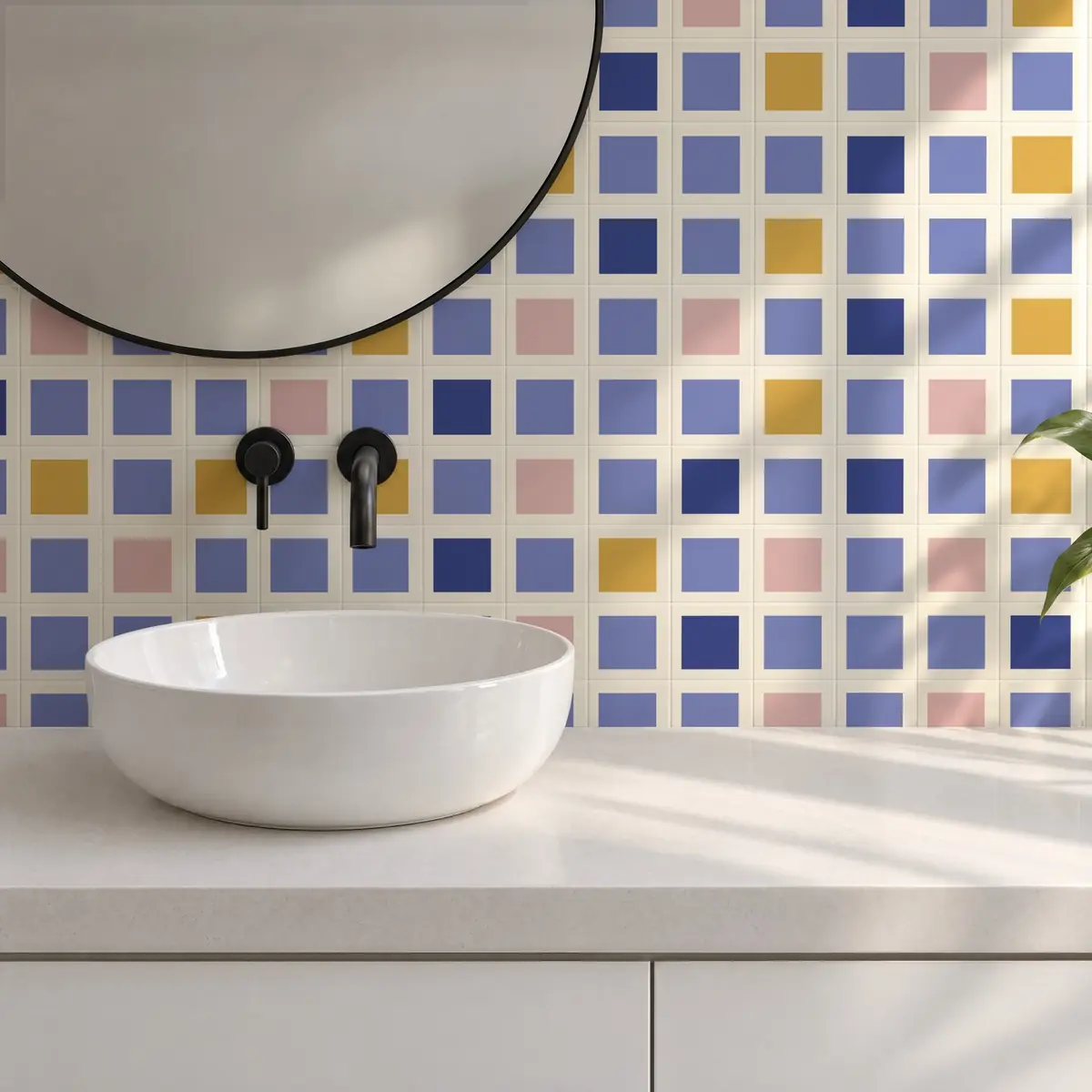 Baño alicatado con Azulejo Square Crema Brillo 10x10 Azul Claro combinado con otros colores