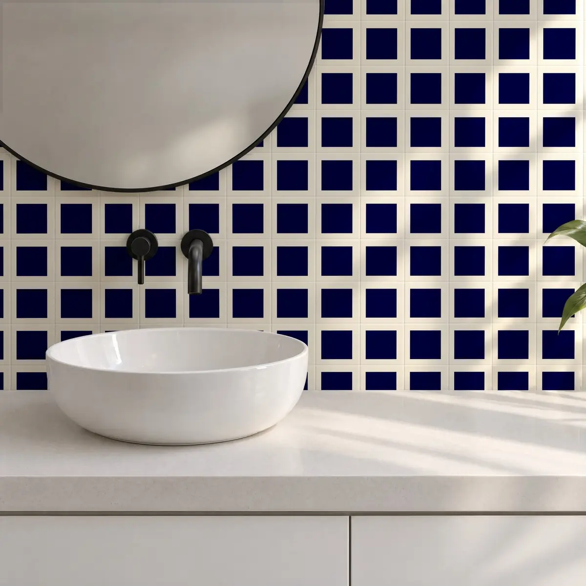 Baño alicatado con Azulejo Square Crema Brillo 10x10 Azul Victoriano