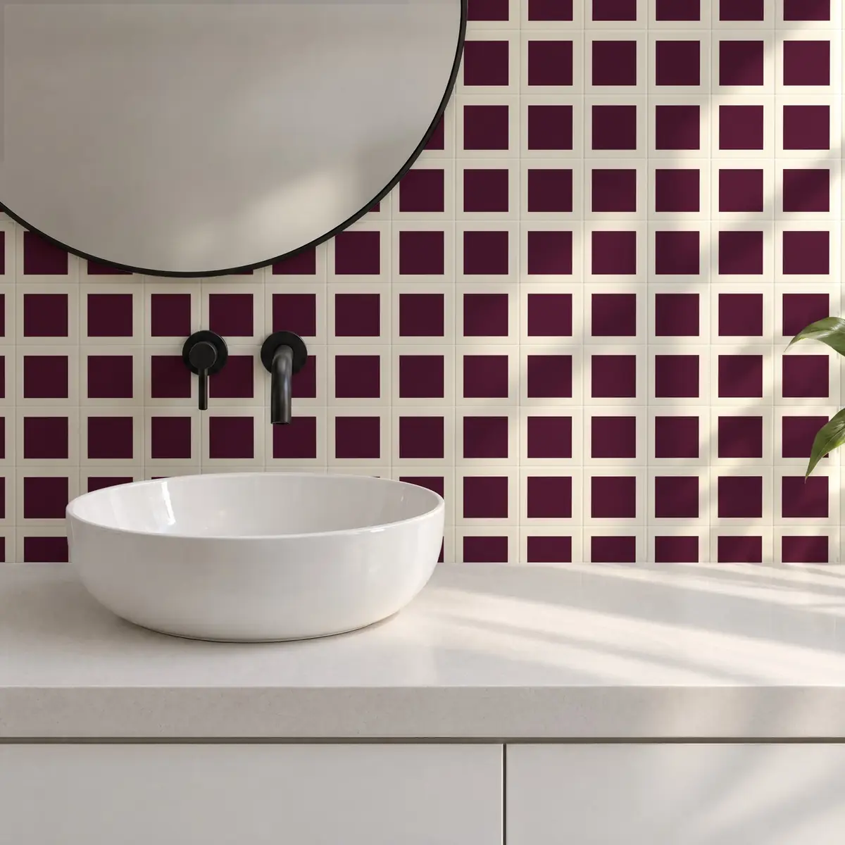 Baño alicatado con Azulejo Square Crema Mate 10x10 Berenjena