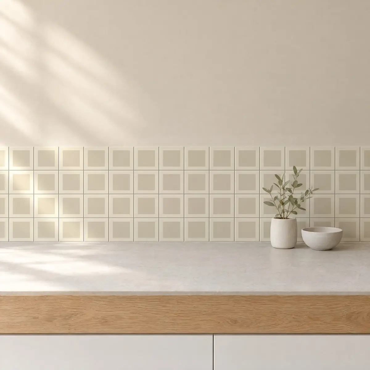 Cocina con Azulejo Square Crema Brillo 10x10 Hueso de frente de encimera