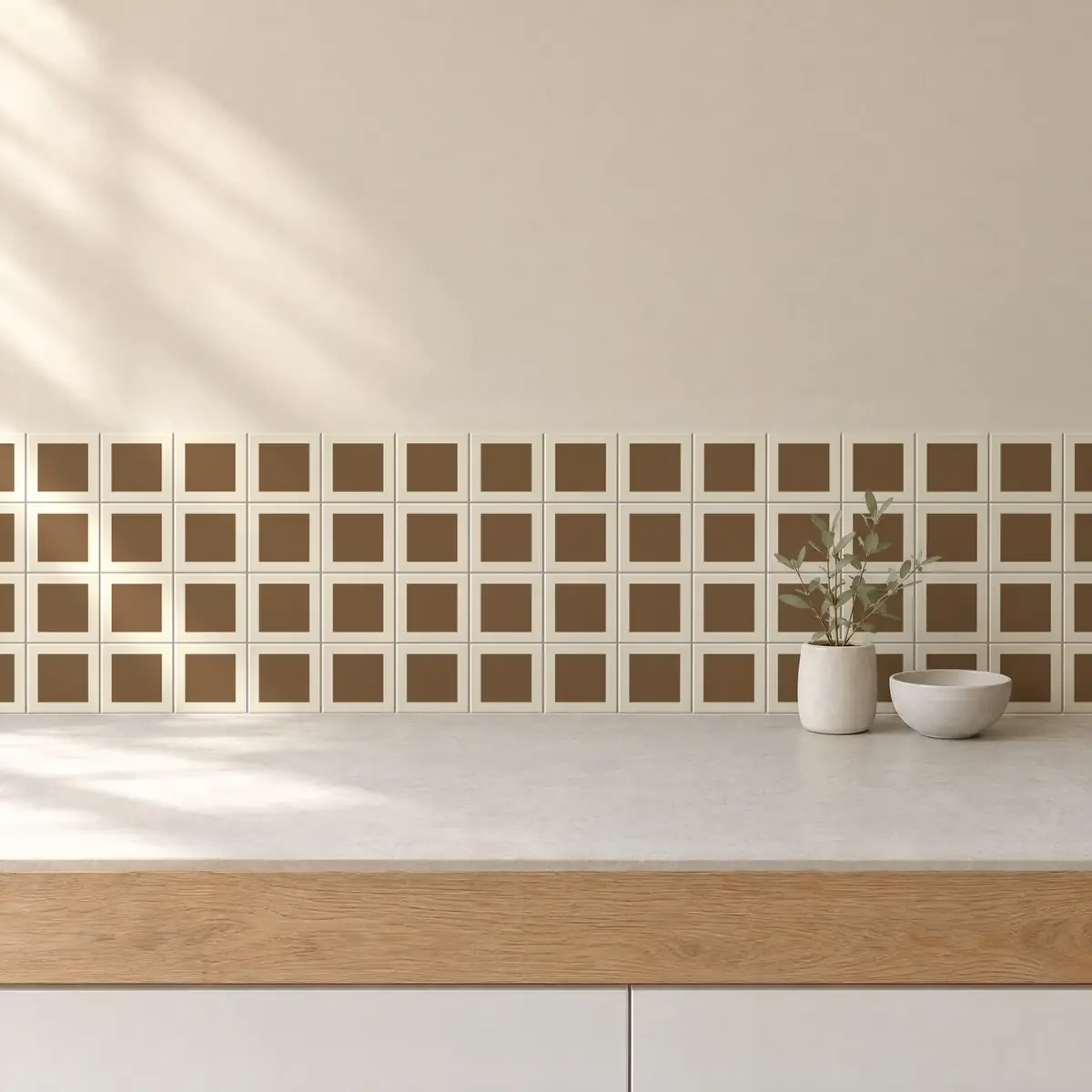 Cocina con Azulejo Square Crema Brillo 10x10 Marrón Caramelo de frente de encimera