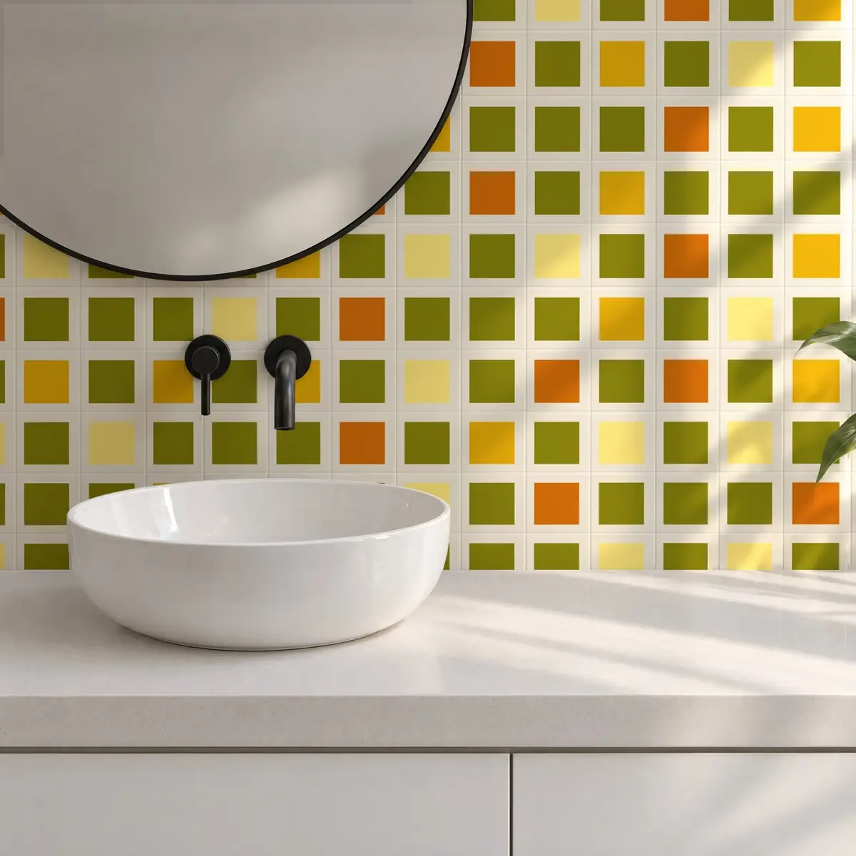 Baño alicatado con Azulejo Square Crema Brillo 10x10 Verde Aguacate combinado con otros colores