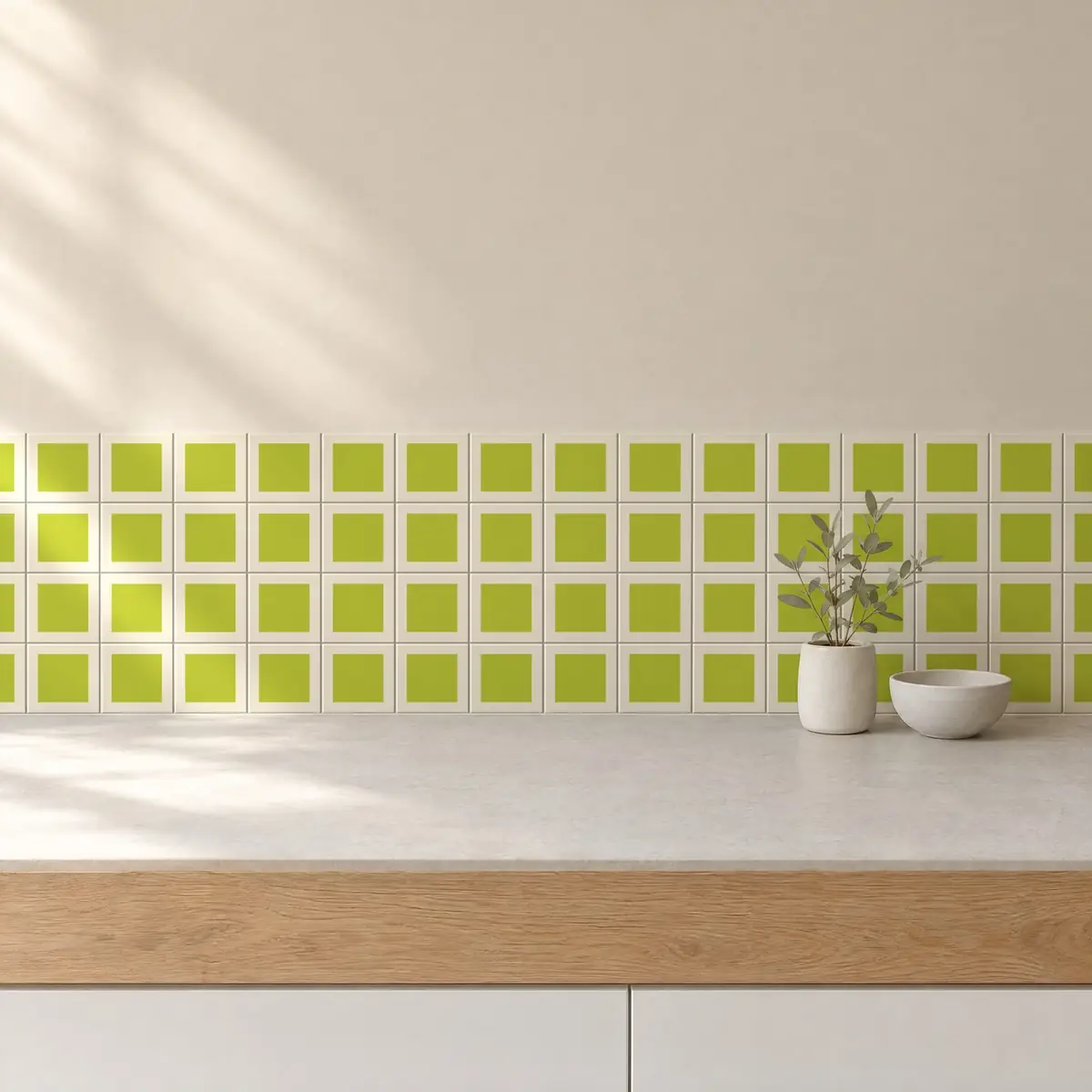 Cocina con Azulejo Square Crema Brillo 10x10 Verde Pera de frente de encimera